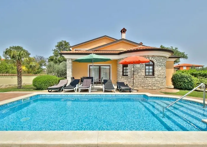 Morena By Briskva Villa Kastel